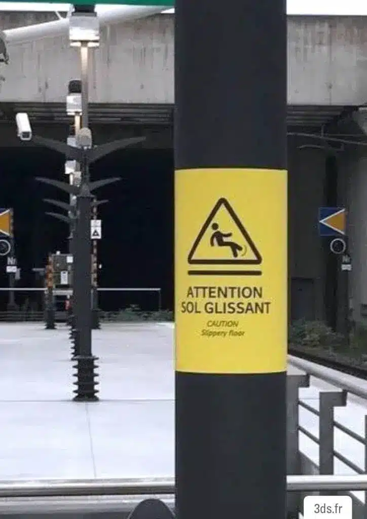 3ds groupe signalétique panneau avertissement 724x1024
