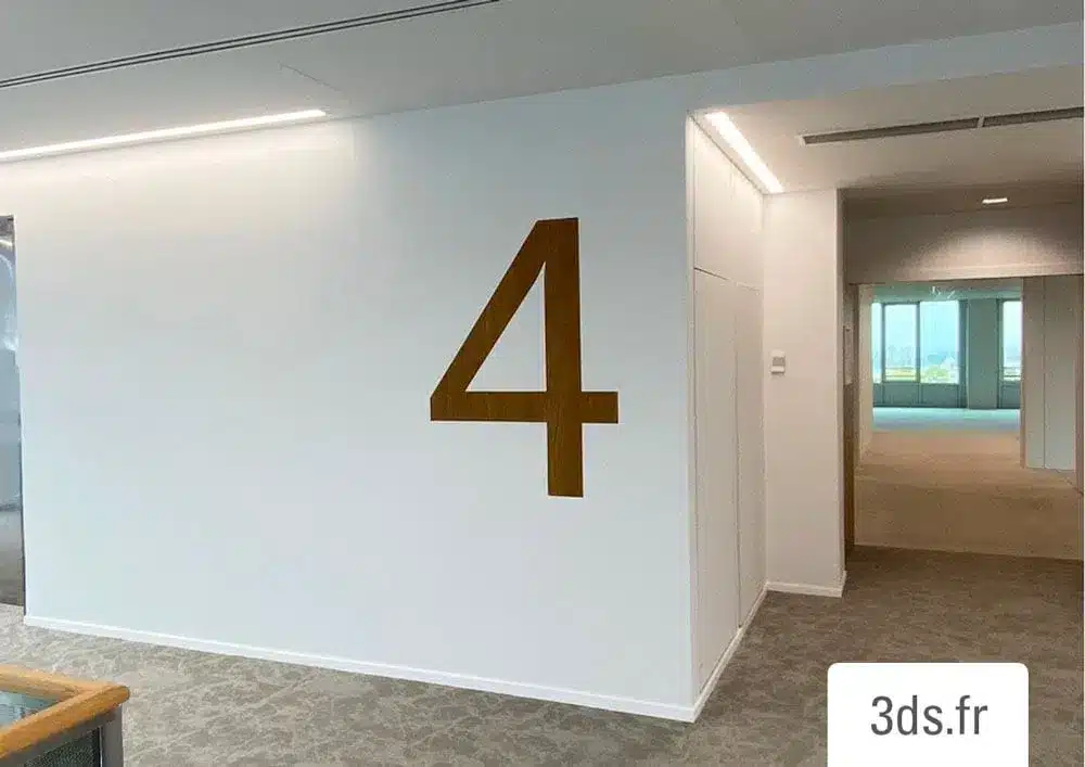 signaletique etage bois icona or helia moore designe 3ds groupe